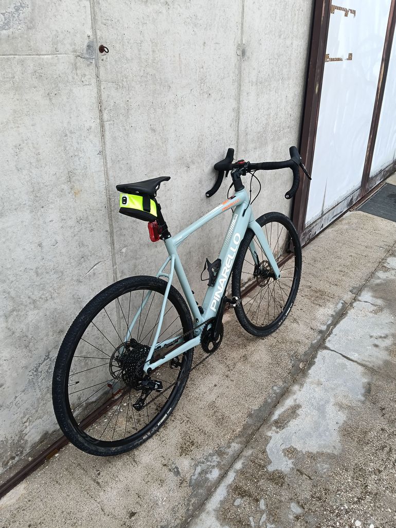 Pinarello Nytro Grinta Apex 2023 2023 Road & Gravel usato, Grigio chiaro — immagine 5 di 8