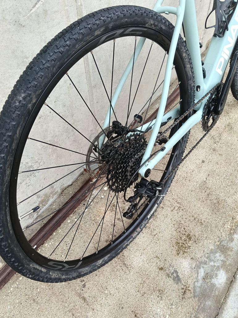 Pinarello Nytro Grinta Apex 2023 2023 Road & Gravel usato, Grigio chiaro — immagine 7 di 8