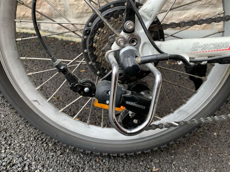 Used E-scape Custom Shimano Tourney 2021 Road & Gravel, White — image 4 of 10