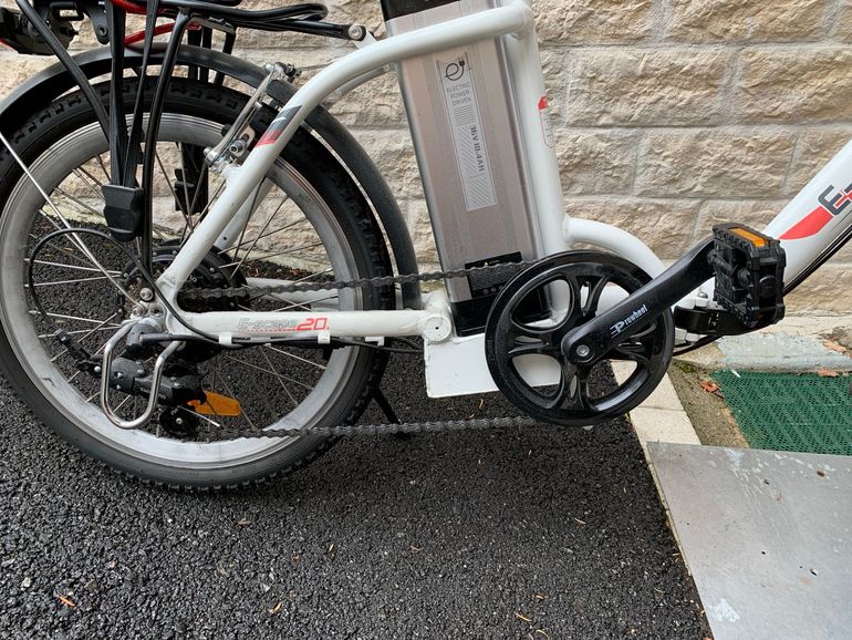 Used E-scape Custom Shimano Tourney 2021 Road & Gravel, White — image 3 of 10