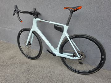 Used CUBE AGREE C:62, PRO 2024 2024 Road & Gravel, White — image 7 of 7