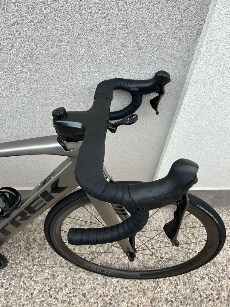 Použité Trek Madone 9.5 2017 2017 Road & Gravel — obrázek 10 z 12