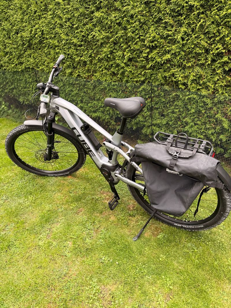 Gebrauchtes CUBE Stereo hybrid Shimano Deore XT 2022 Urban & Touring