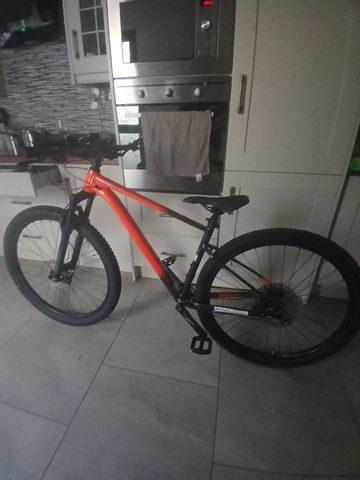 Cannondale Trail SE 3 2025 2025 Mountainbike usato, Arancione — immagine 1 di 3