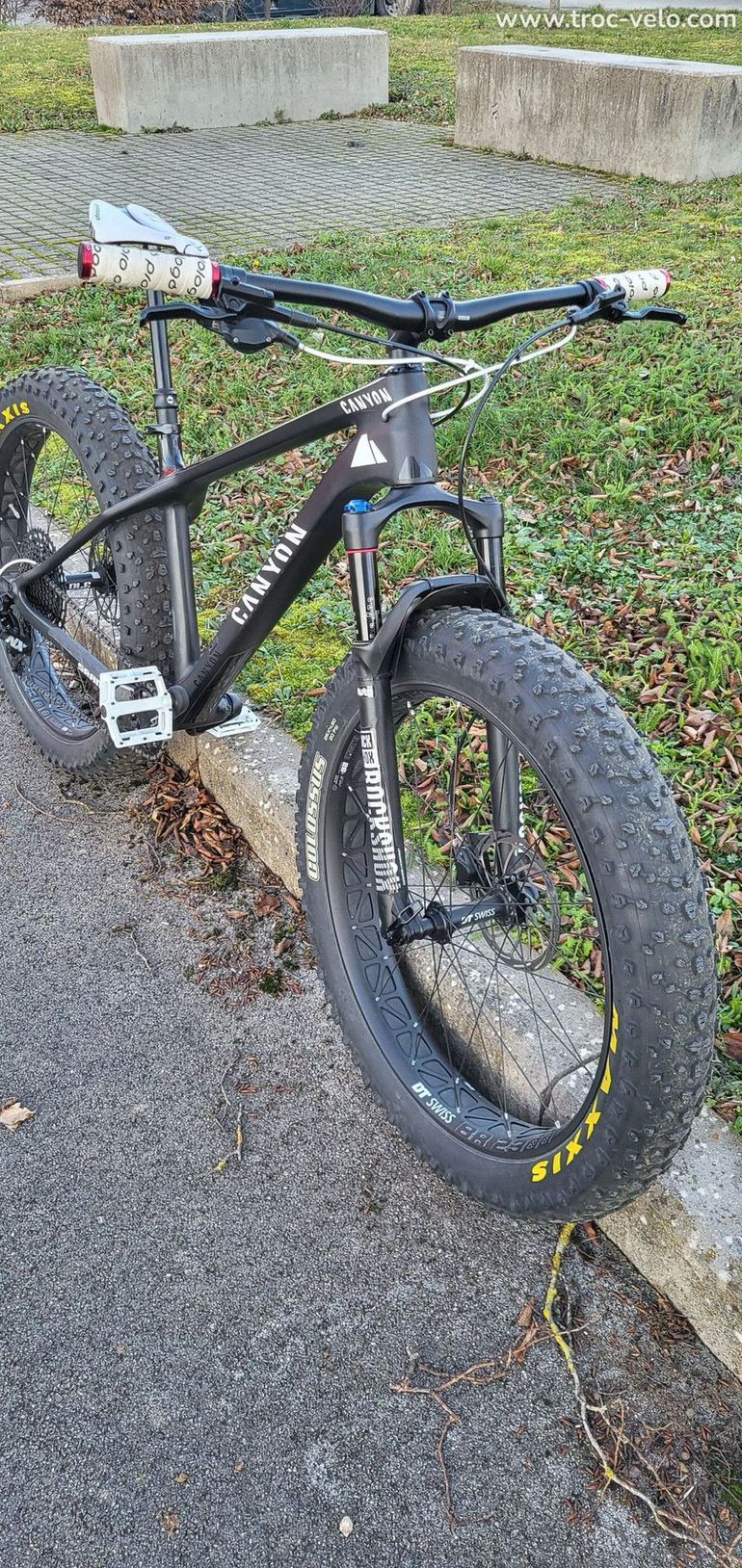 Canyon Dude CF 9.0 Unlimited 2020