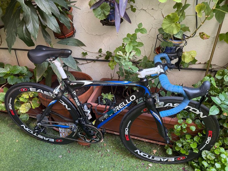 Pinarello Custom Campagnolo Athena 2008 Road & Gravel d'occasion