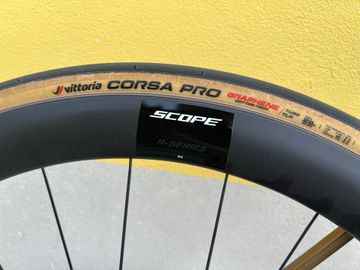 Stevens Izoard Pro Disc Di2 2023 2023 Road & Gravel d'occasion — image 3 sur 19