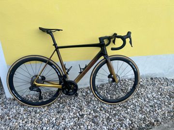 Stevens Izoard Pro Disc Di2 2023 2023 Road & Gravel d'occasion — image 1 sur 19