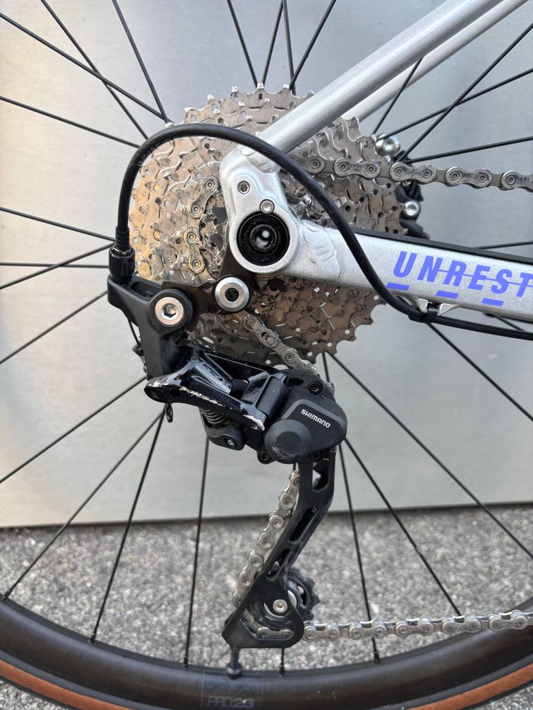 Gebrauchtes BMC URS AL TWO 2023 2023 Road & Gravel, Hellgrau — Bild 3 von 4