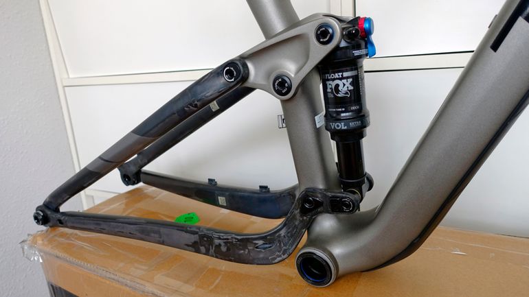 Brugt Trek Top Fuel 9.7 2018 Frameset 2018 Mountainbike — billede 3 af 16
