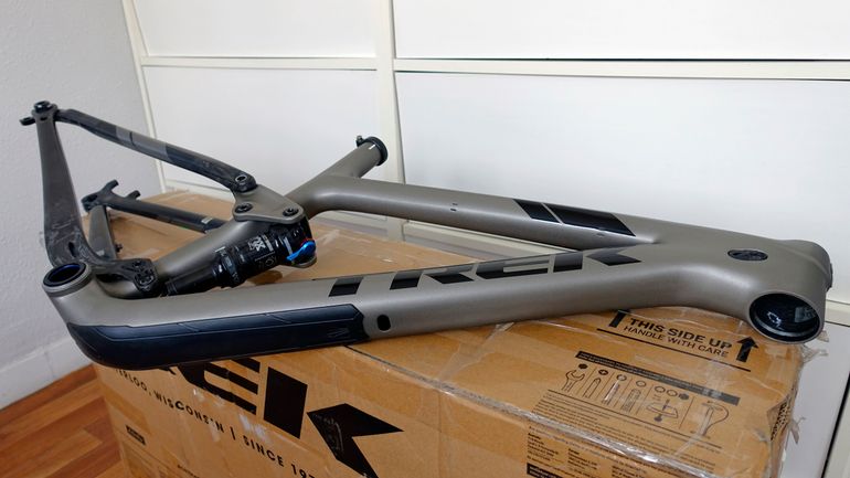 Brugt Trek Top Fuel 9.7 2018 Frameset 2018 Mountainbike — billede 10 af 16