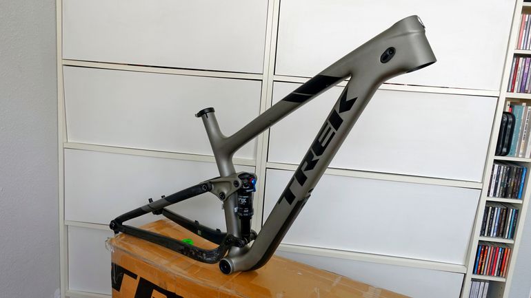 Brugt Trek Top Fuel 9.7 2018 Frameset 2018 Mountainbike — billede 2 af 16
