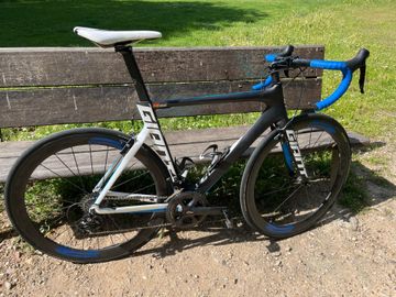 Used Giant Propel Advanced 2 2016 2016 Road & Gravel, Black — image 1 of 13