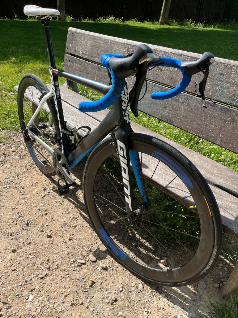 Used Giant Propel Advanced 2 2016 2016 Road & Gravel, Black — image 8 of 13
