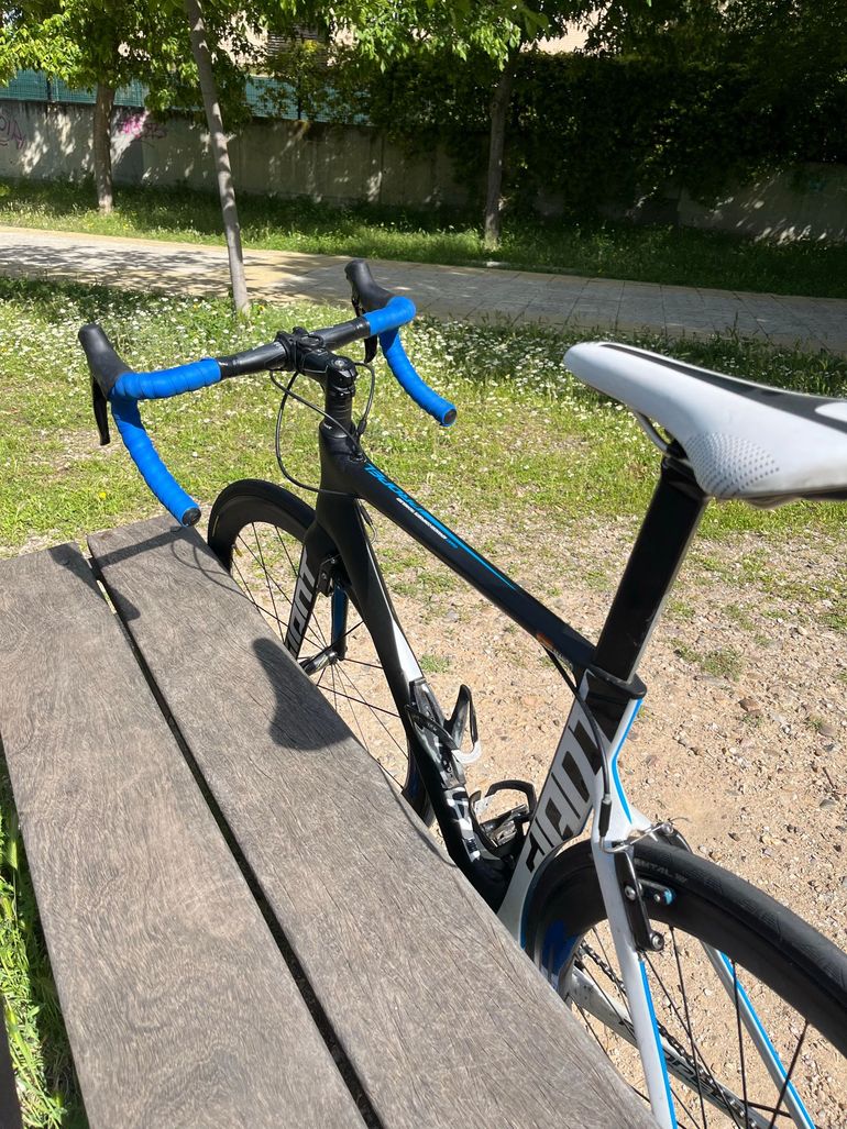 Used Giant Propel Advanced 2 2016 2016 Road & Gravel, Black — image 6 of 13