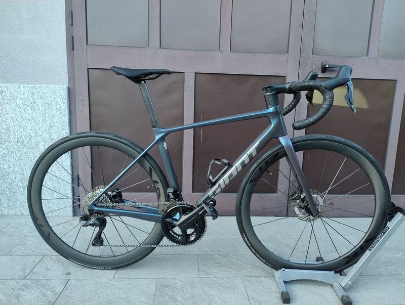 Giant TCR Advanced Pro 0 Di2 2025 2025 Road & Gravel d'occasion