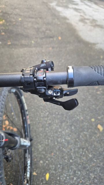 Käytetty Canyon Lux CF 6 2022 2022 Mountainbike — kuva 6 / 6