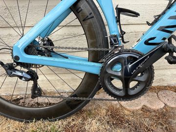 Canyon Aeroad CF SL 8 Disc 2022 2022 Road & Gravel d'occasion — image 4 sur 8