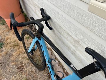 Canyon Aeroad CF SL 8 Disc 2022 2022 Road & Gravel d'occasion — image 8 sur 8