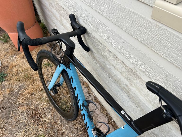 Canyon Aeroad CF SL 8 Disc 2022 2022 Road & Gravel d'occasion — image 8 sur 8