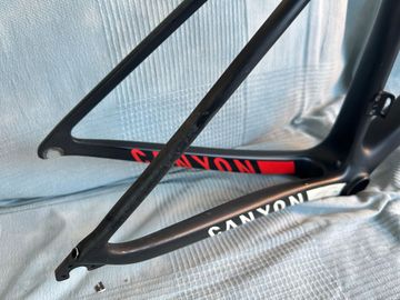 Used Canyon Ultimate Frameset 2015 Road & Gravel, Black — image 8 of 8