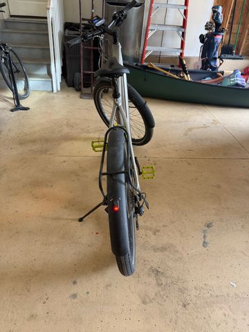 Used Trek Allant + 8S 2022 Urban, Light Gray — image 4 of 12