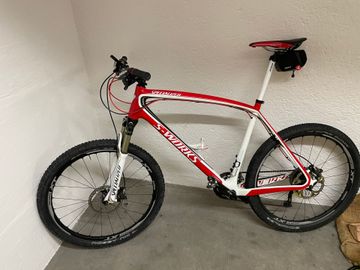 Used Specialized Custom Shimano Deore XT 2010 Mountainbike, Red — image 1 of 7