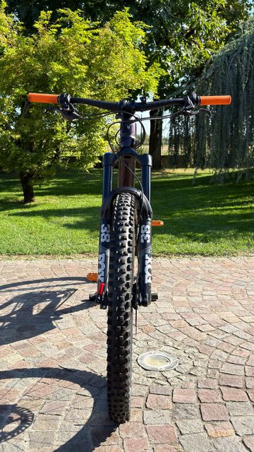 Rotwild R.G375 PRO 2024 2024 Mountainbike d'occasion — image 4 sur 5
