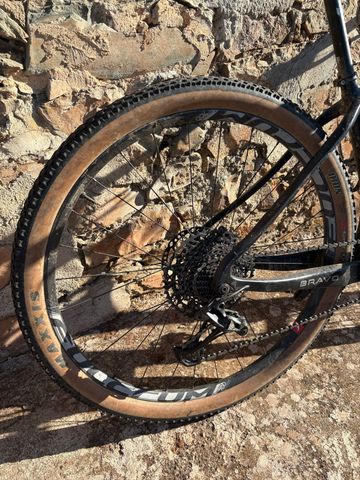 Berria BRAVO 5 2022 2022 Mountainbike d'occasion — image 7 sur 11