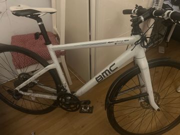 Used BMC Custom Shimano Sora 2016 Road & Gravel, White — image 2 of 3