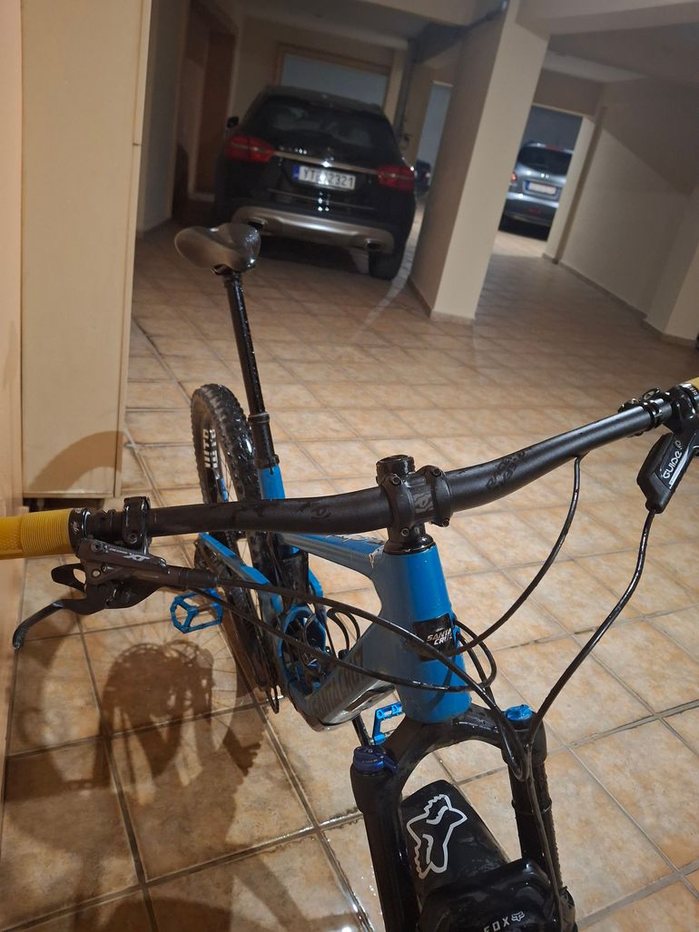 Tweedehands Santa cruz 50q0 5010c 2022 Mountainbike — afbeelding 3 van 4