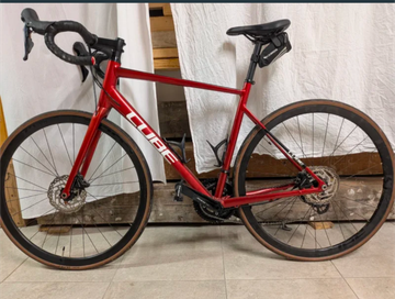 Used CUBE ATTAIN SL 2021 2021 Road & Gravel, Red — image 2 of 4