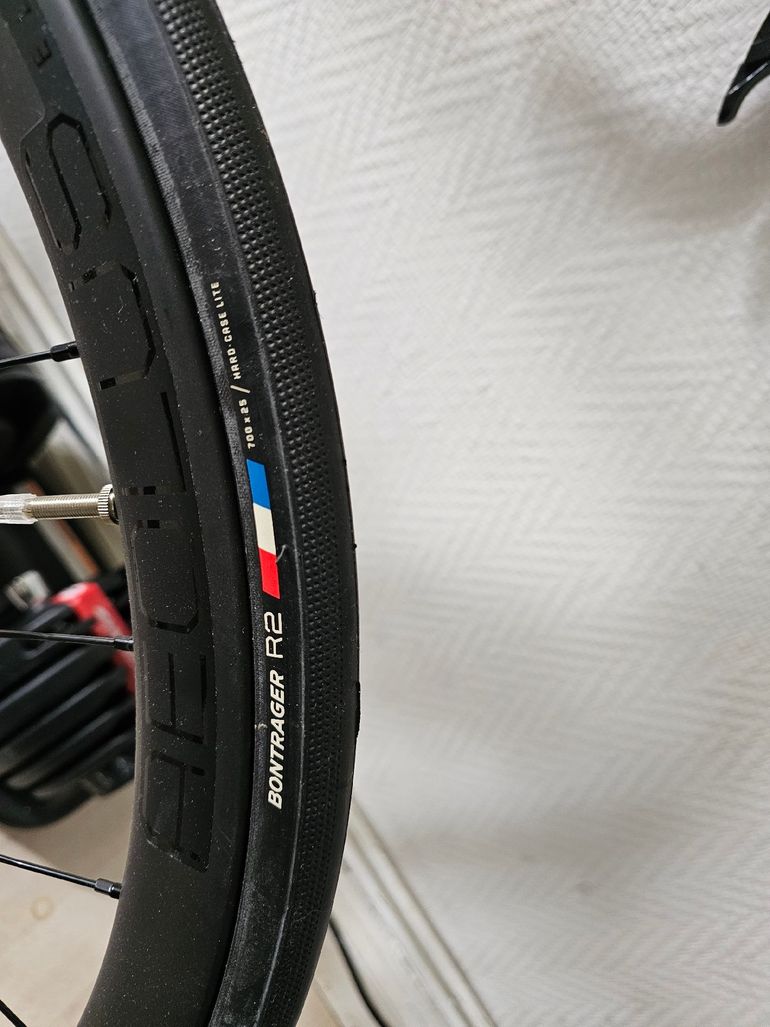 Brugt Trek Émonda SL 6 2024 2024 Road & Gravel — billede 7 af 10