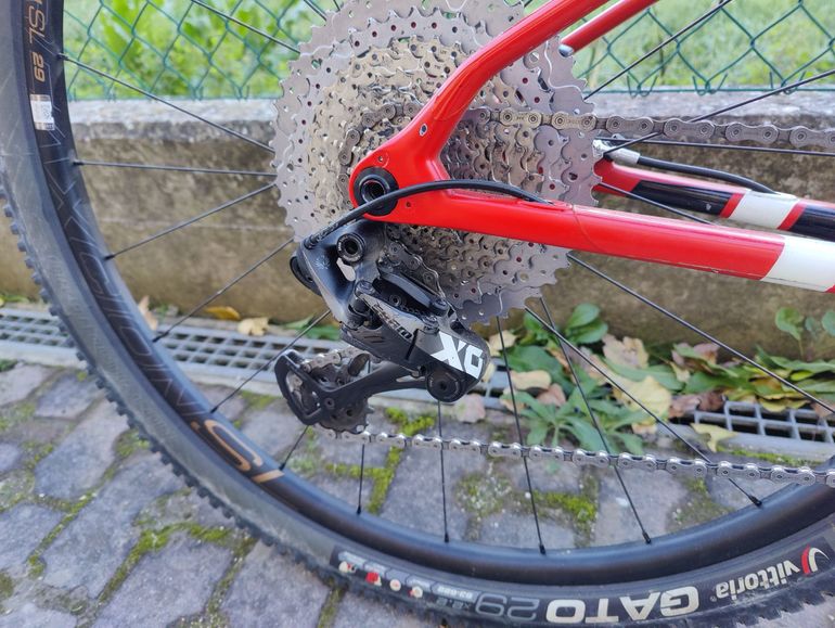 Used Titici Custom SRAM X0 2020 Mountainbike, Red — image 3 of 8