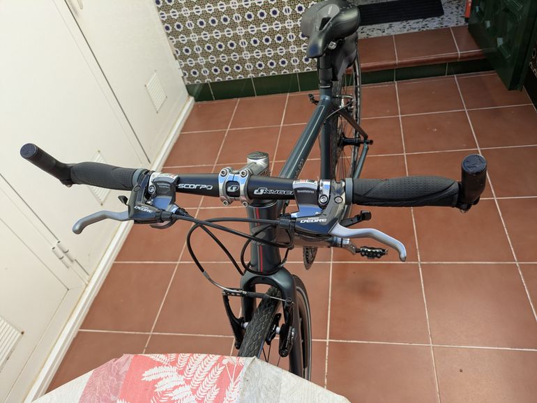 Stevens STRADA - 800 2011 Urban usato, Grigio chiaro — immagine 6 di 9