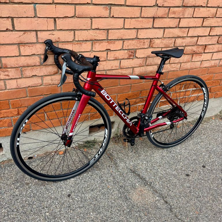 Bottecchia Duello Shimano Claris 2018 Road & Gravel d'occasion — image 2 sur 6