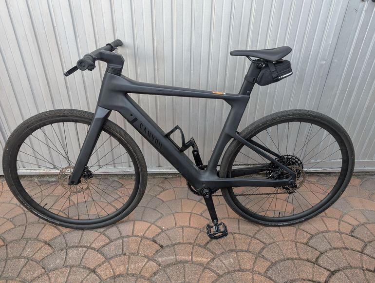 Canyon Roadlite:ONfly CF 9 LTD 2024 2024 Urban de segunda mano, Negro — imagen 2 de 6