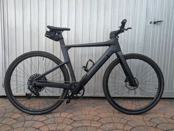 Canyon Roadlite:ONfly CF 9 LTD 2024 2024 Urban de segunda mano, Negro — imagen 1 de 6