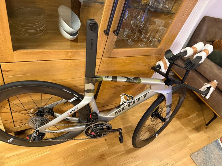 Used Scott Foil RC Ultimate 2026 2026 Road & Gravel, Light Gray — image 9 of 13