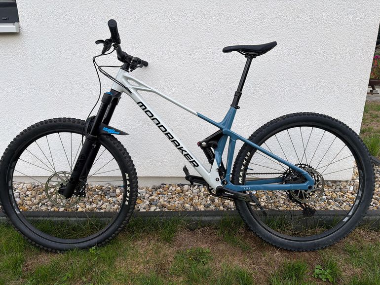 Used Mondraker FOXY 2024 2024 Mountainbike, Light Gray, 29 — image 1 of 7