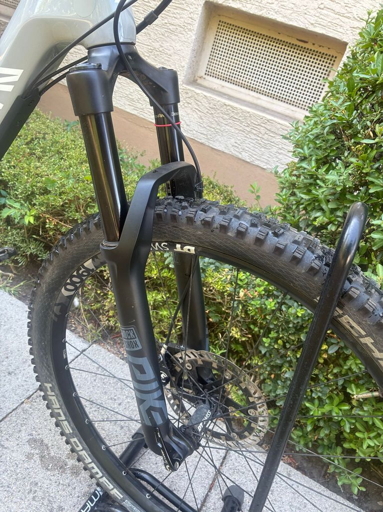 Gebrauchtes Canyon Neuron CF 8 2021 2021 Mountainbike, Hellgrau, 27.5, 29 — Bild 4 von 13