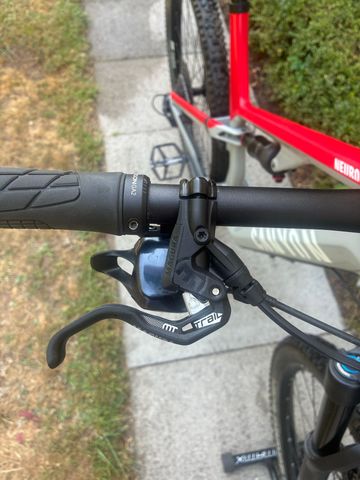 Gebrauchtes Canyon Neuron CF 8 2021 2021 Mountainbike, Hellgrau, 27.5, 29 — Bild 8 von 13