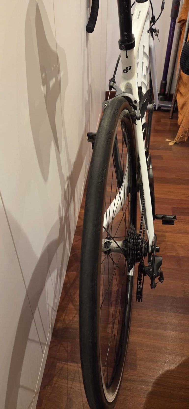 Used Ghost Nivolet E35 2015 Road & Gravel, White — image 4 of 14