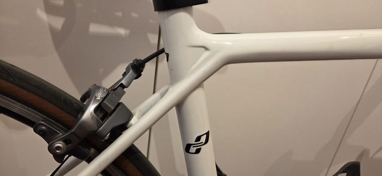 Used Ghost Nivolet E35 2015 Road & Gravel, White — image 13 of 14