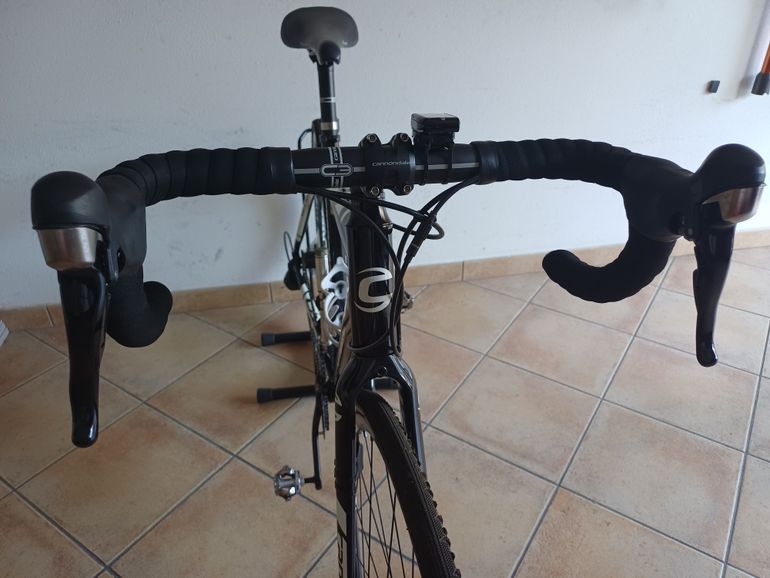 Używany Cannondale CAADX 2012 Road & Gravel — zdjęcie 3 z 6