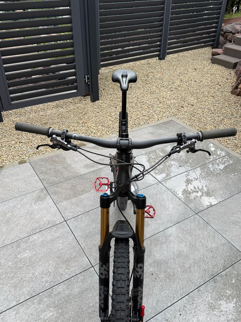 Używany Canyon Spectral CFR 9.0 2020 2020 Mountainbike — zdjęcie 4 z 10