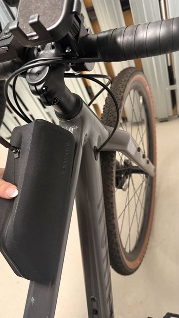 Used Canyon Grizl 7 2025 2025 Road & Gravel, Light Gray — image 5 of 34