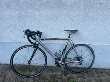 Used Trek 1200 2006 2006 Road & Gravel, Light Gray — image 1 of 6