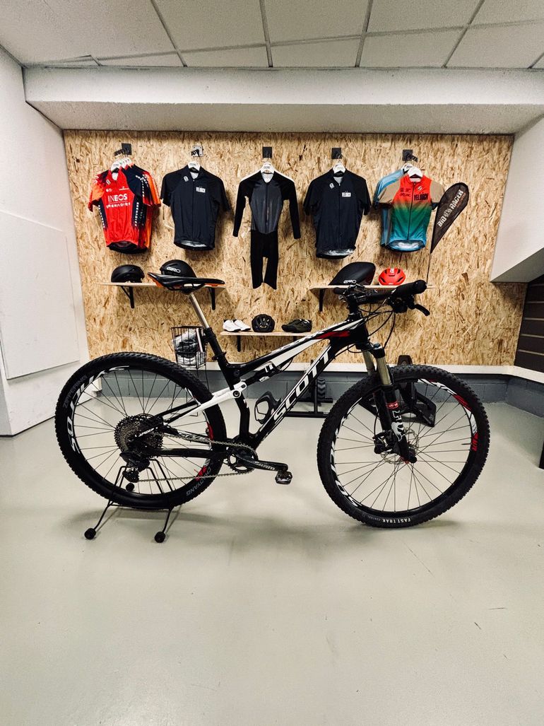 Used Scott spark 930 Custom SRAM GX Eagle 2021 Mountainbike, Black — image 2 of 13
