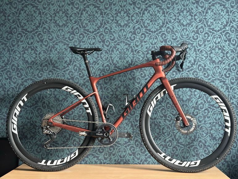 Giant Revolt Advanced 3 2022 2022 Road & Gravel d'occasion — image 1 sur 19